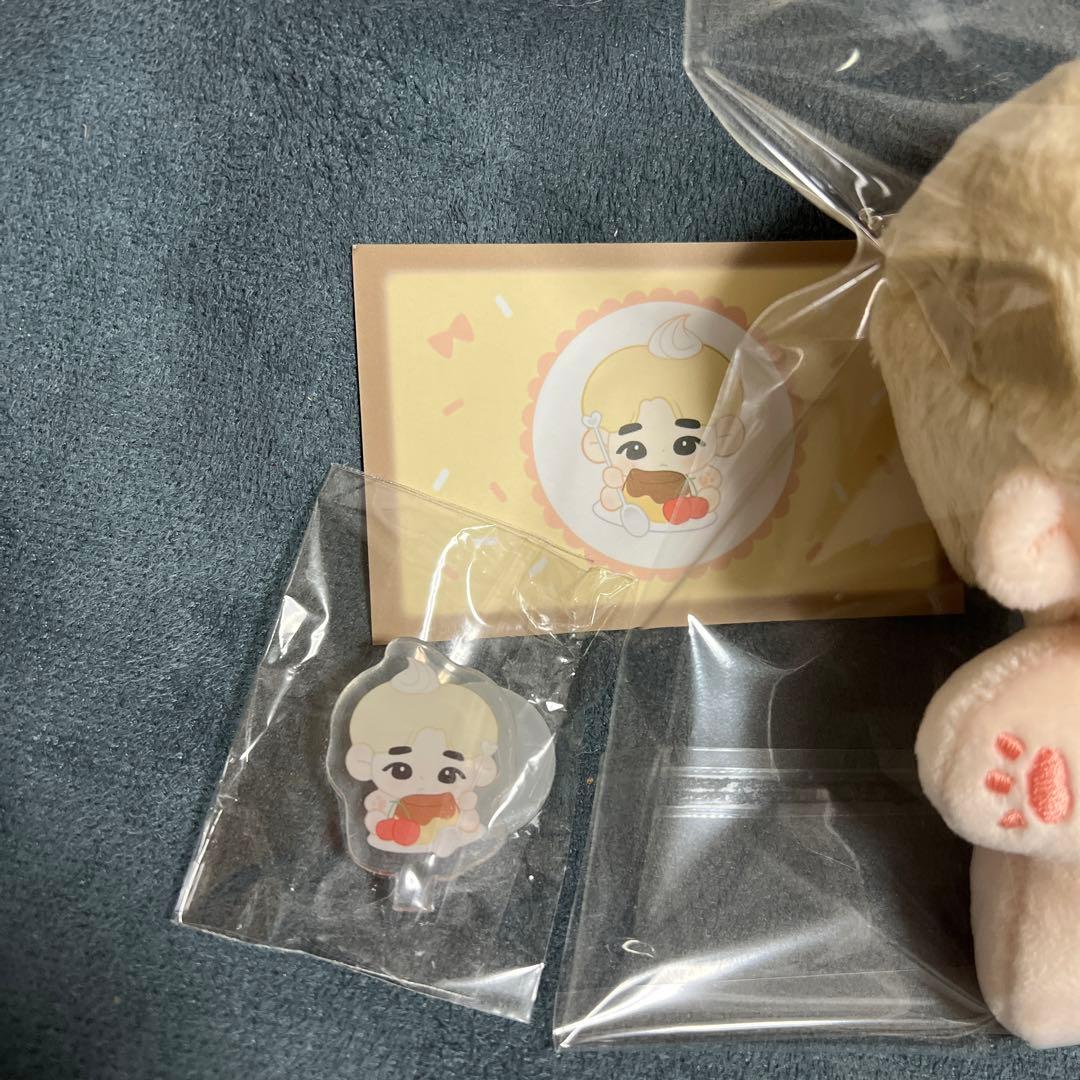 enhypen ソンフン ぬいぐるみ 10cm 新品 マスター - メルカリ