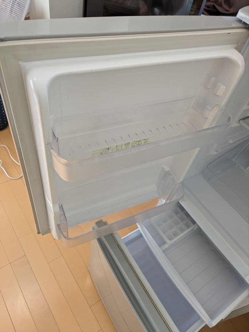 【送料込】どっちもドア SHARP 2016 137L SJ-D14B-S