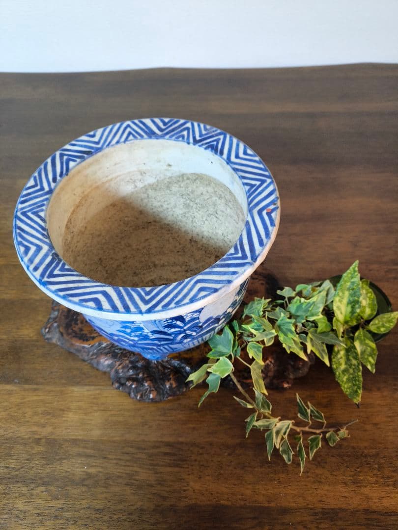 骨董　古伊万里　　明治時代　三足植木鉢　ジャンクガーデン