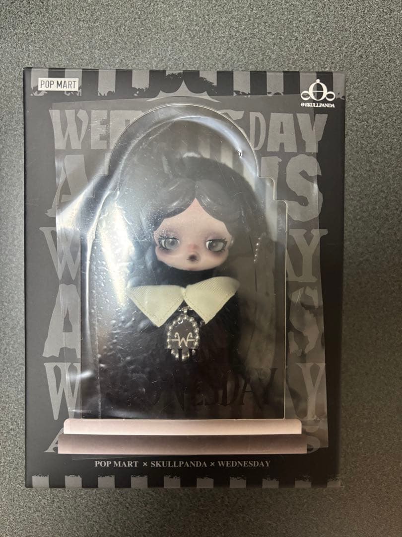 POPMART SKULLPANDA × Wednesday（クラシックドレス)