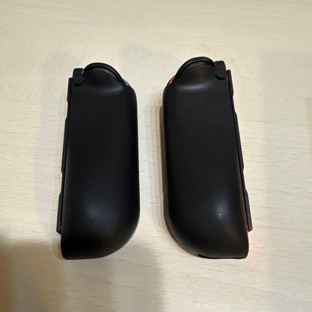 【美品】Nintendo Switch本体 SDカード、Joy-Conカバー付き