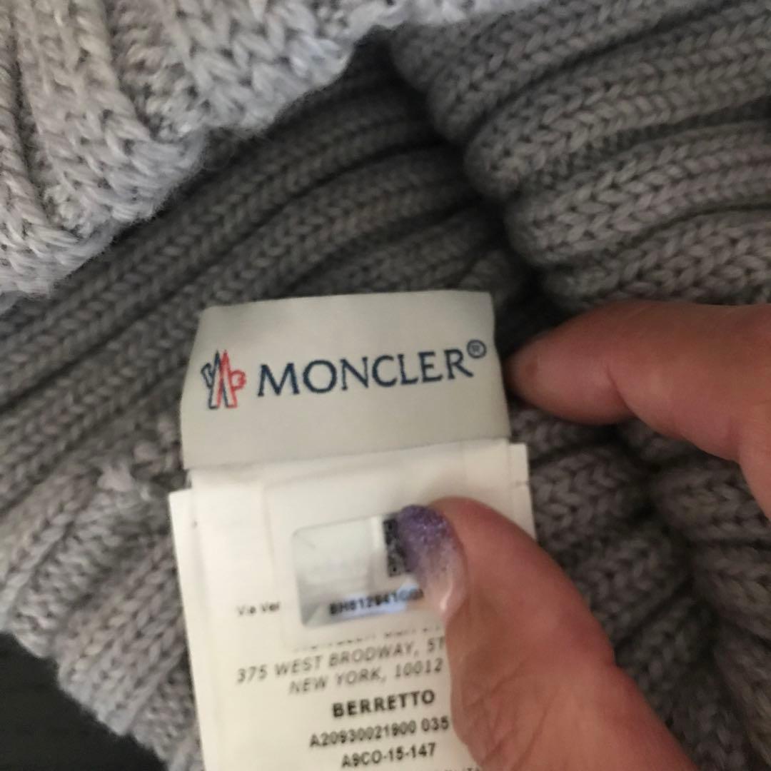 極美品です‼︎モンクレール FOX ファー付きニット帽 グレー