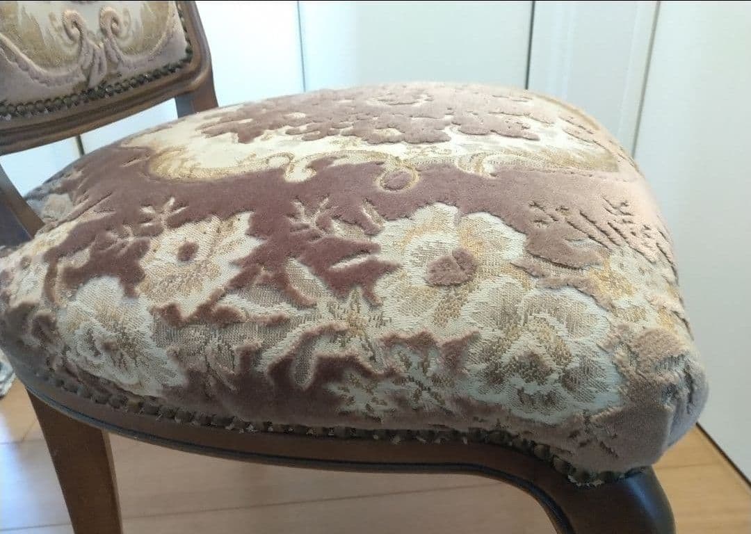 テーブル送料込　カリモク　最高級Domani　猫脚ダイニングセット　椅子送料別