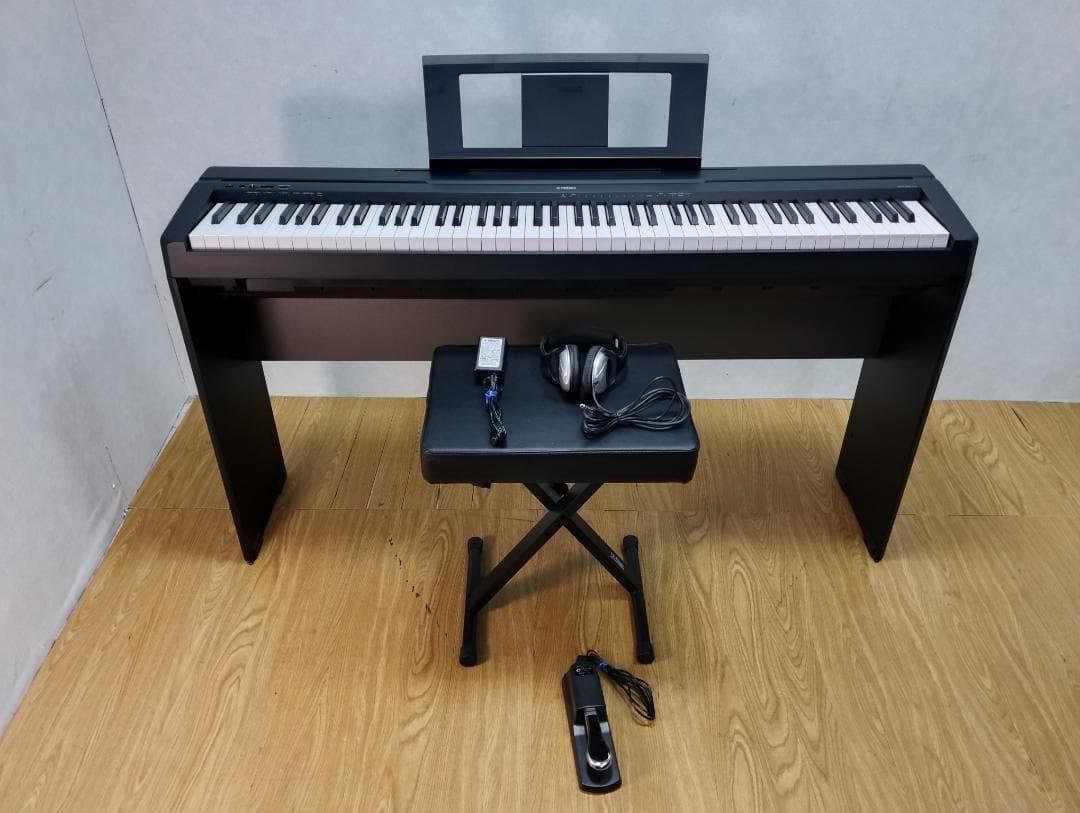 Y♢825 ヤマハ 電子ピアノ P-45B スタンド付き！美品！ Amazon | YAMAHA P-45B ブラック 電子ピアノ 88鍵盤 Xスタンド
