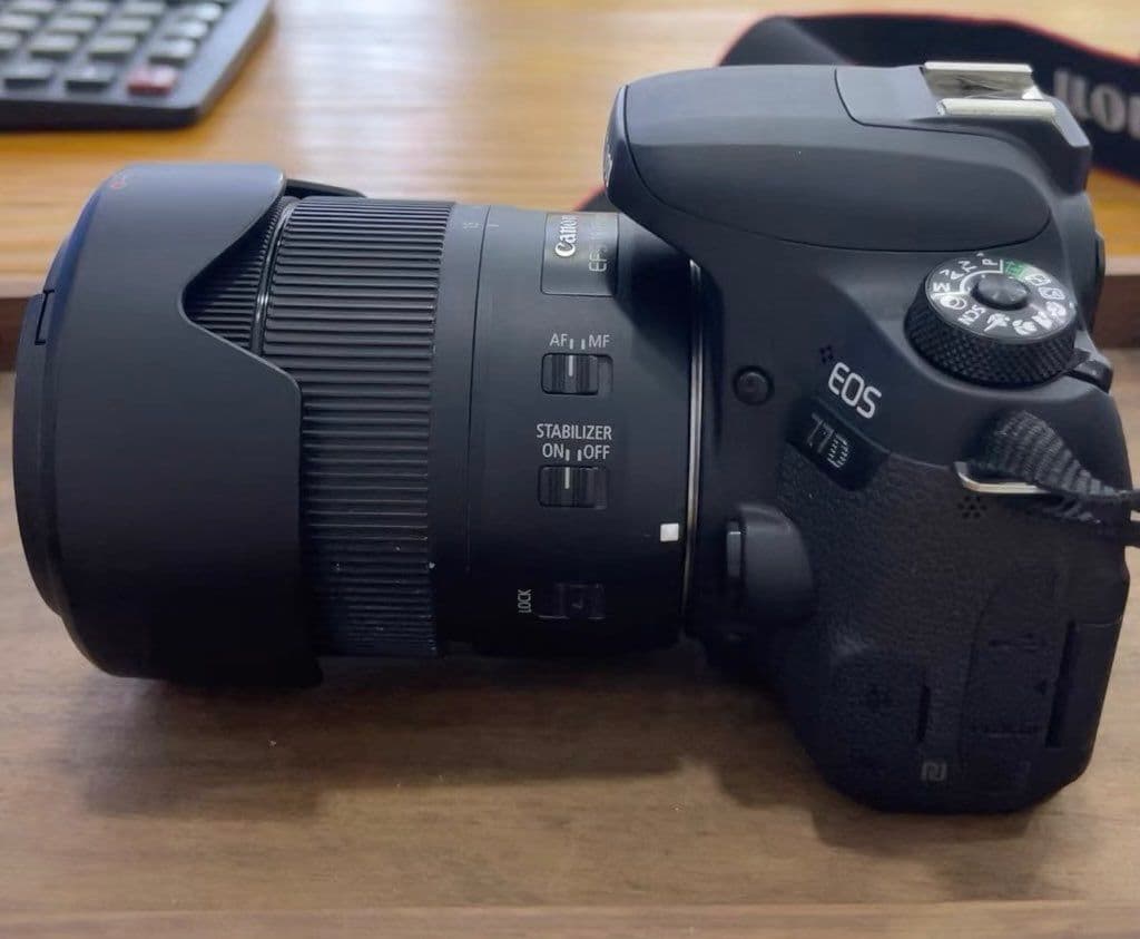 Canon EOS 77D デジタル一眼レフ 本体の通販はau PAY マーケット