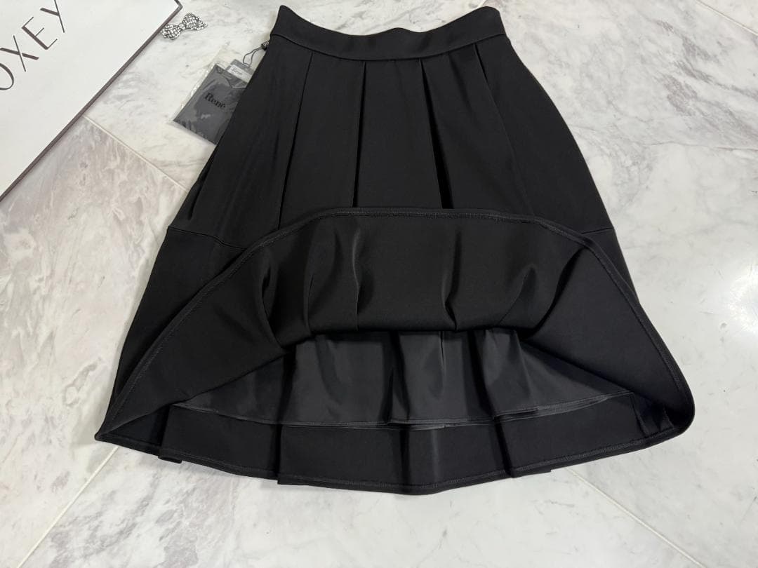 未使用★Rene ルネ ボックスタックスカート 34 ブラック