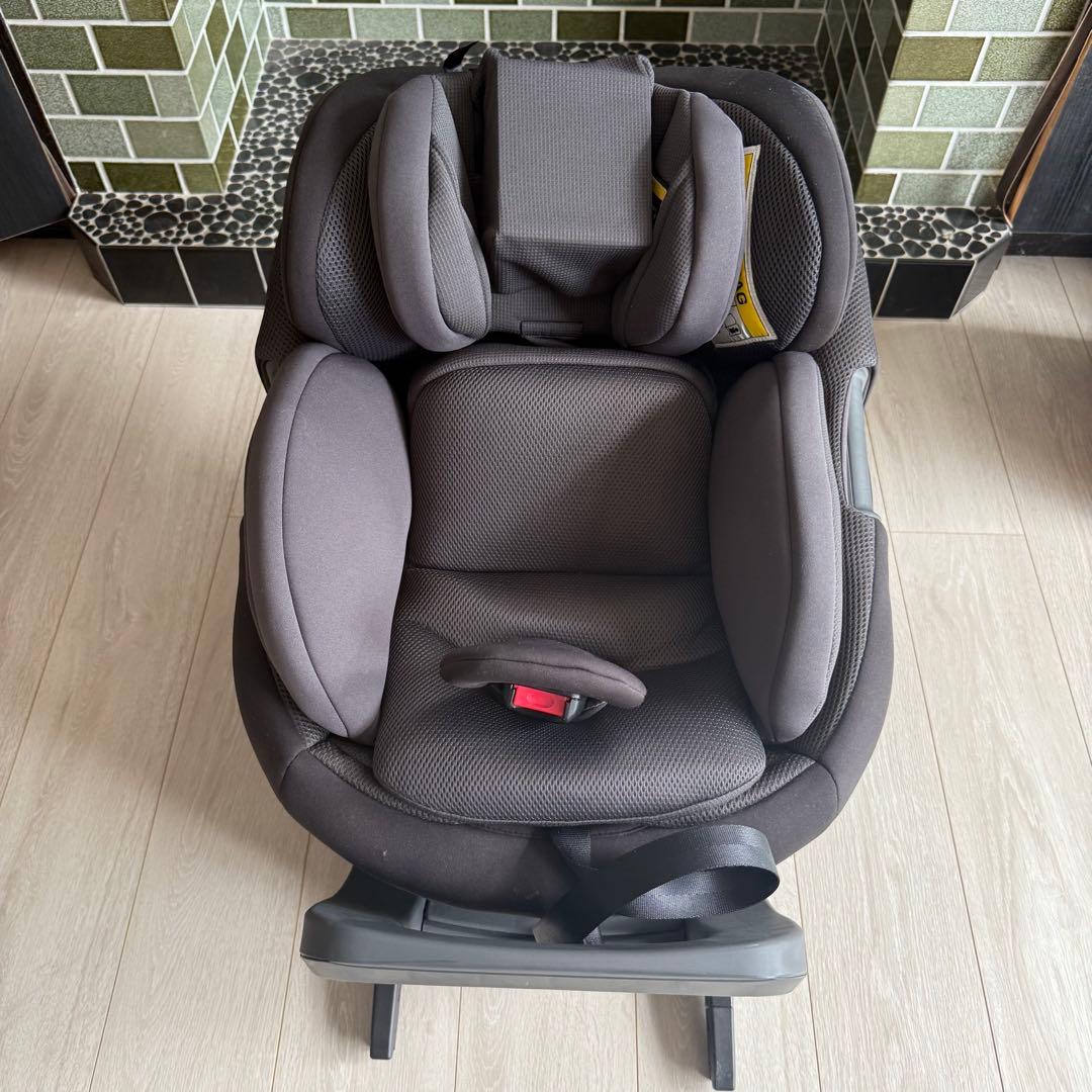コンビ THE S ベージュ ダークグレー ISOFIX ZC-690