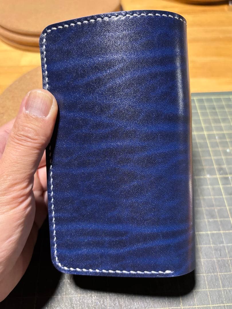 ミドルウォレット　ベルギー産　ルガト　ハンドメイド【訳あり】