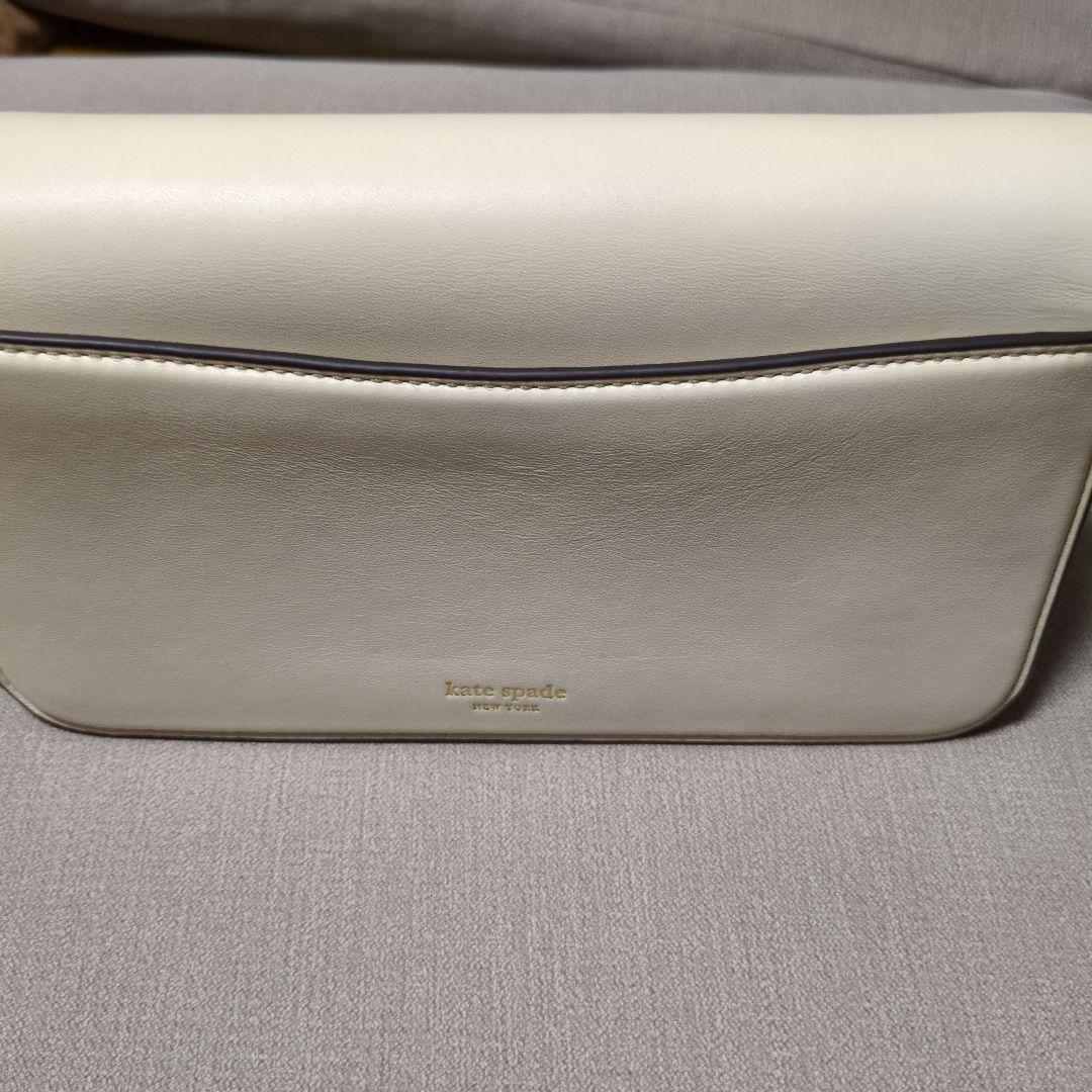 kate spade ダコタ スモール クロスボディ ホワイト