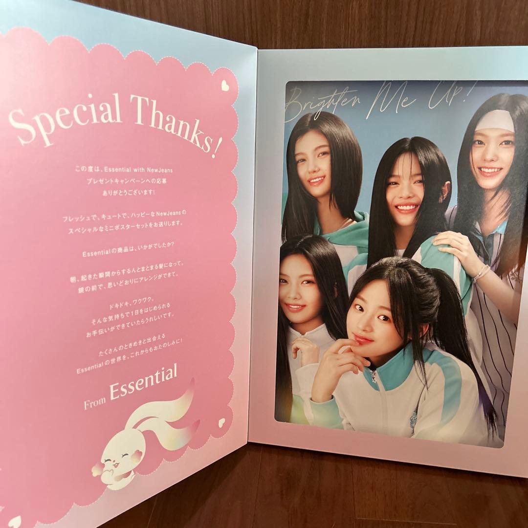 エッセンシャルNEW JEANS ポスター非売品