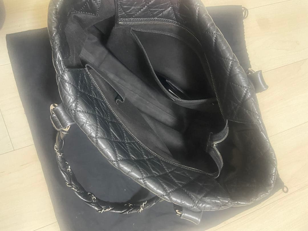 CHANEL ブラック キルティング レザー ショルダーバッグ　美品