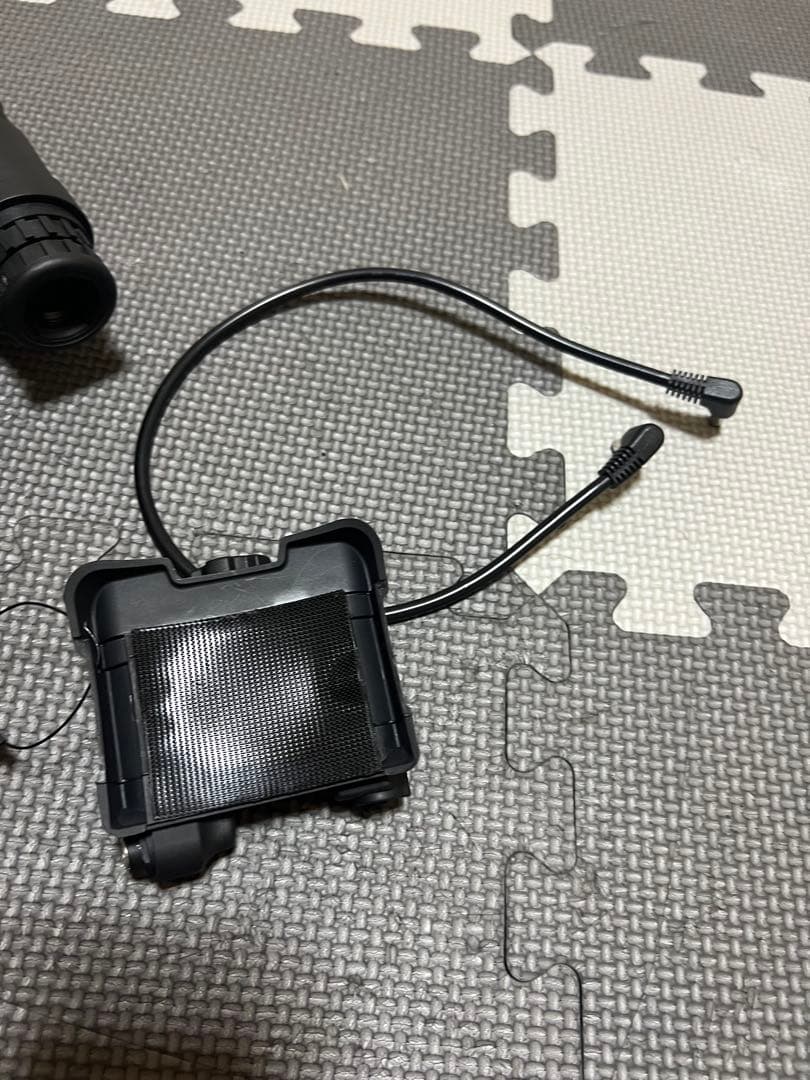 PVS-31 デジタルナイトビジョン 実動 IR 四角画面タイプ