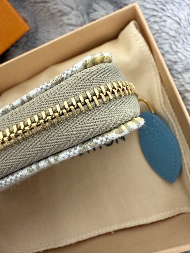 LOUIS VUITTON ジッピー ジャガード