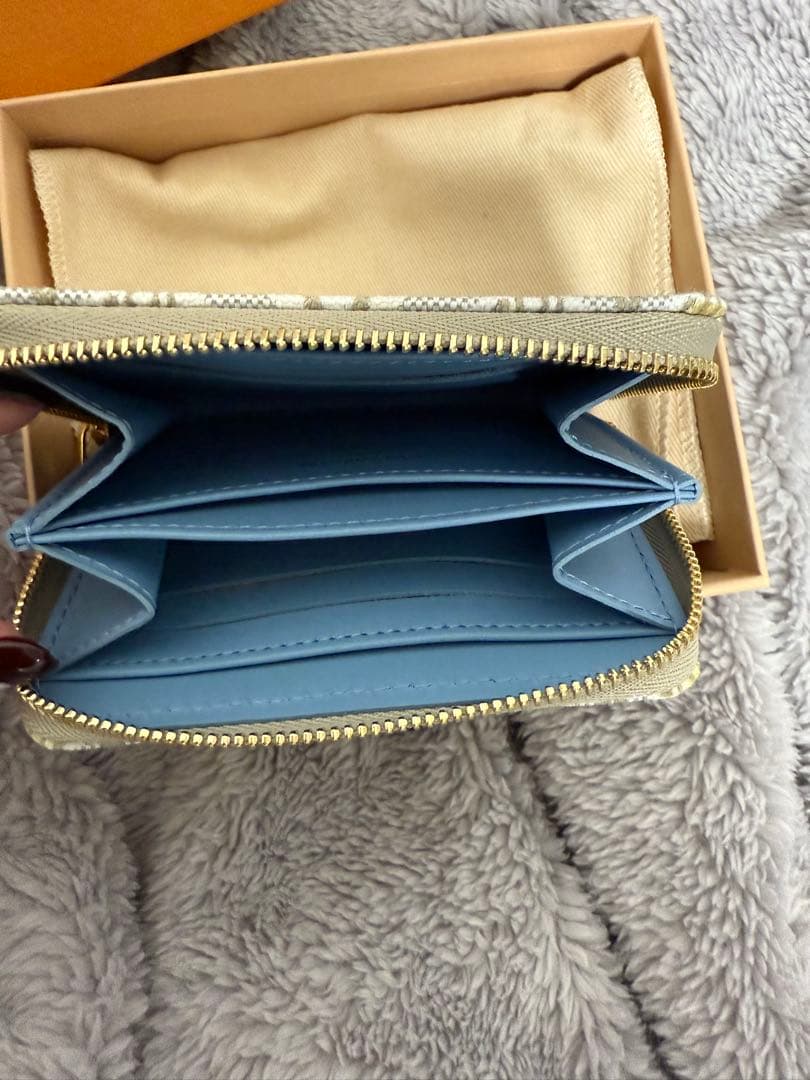 LOUIS VUITTON ジッピー ジャガード