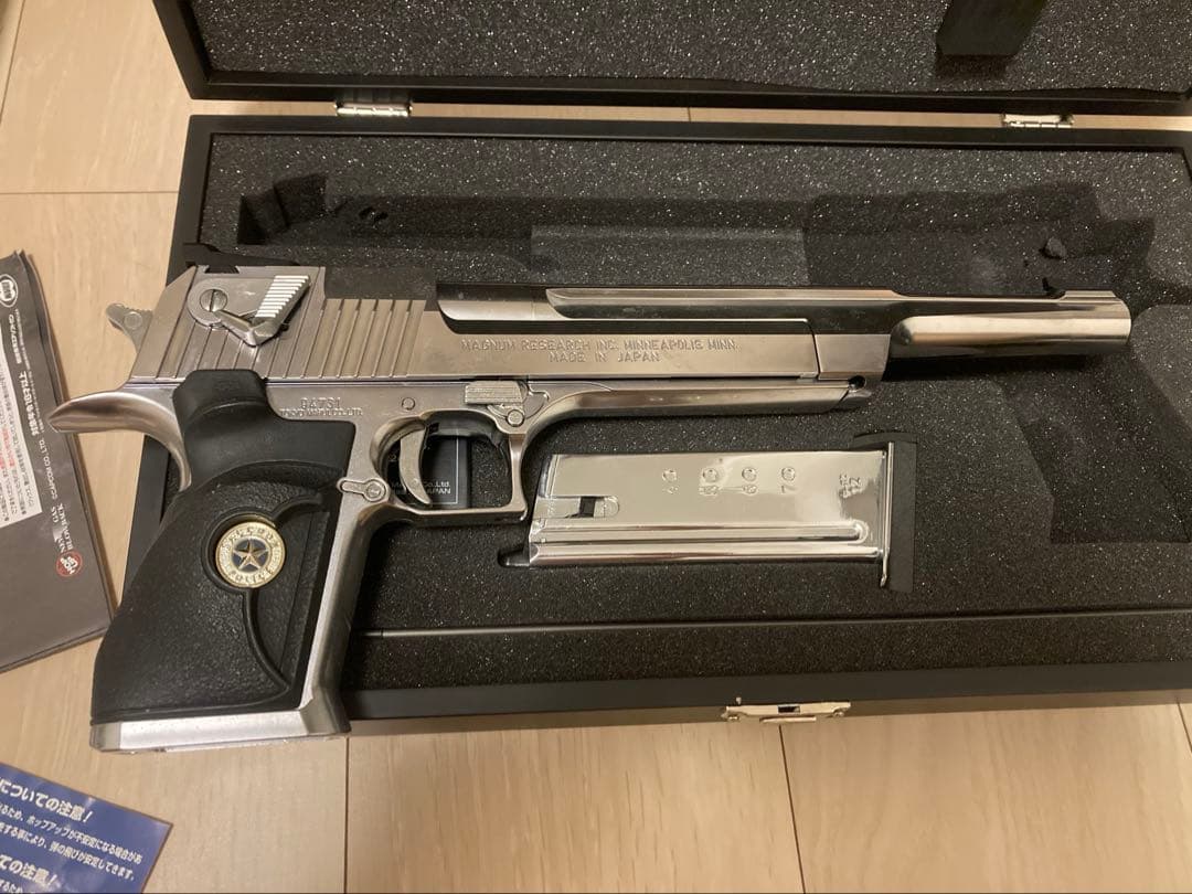 レオン・S・ケネディ デザートイーグル