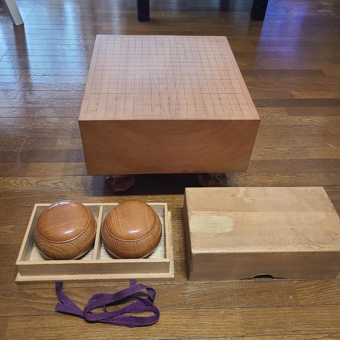 高級　囲碁盤 脚付き へそ有り 碁石・碁筒セット（ケース付き）