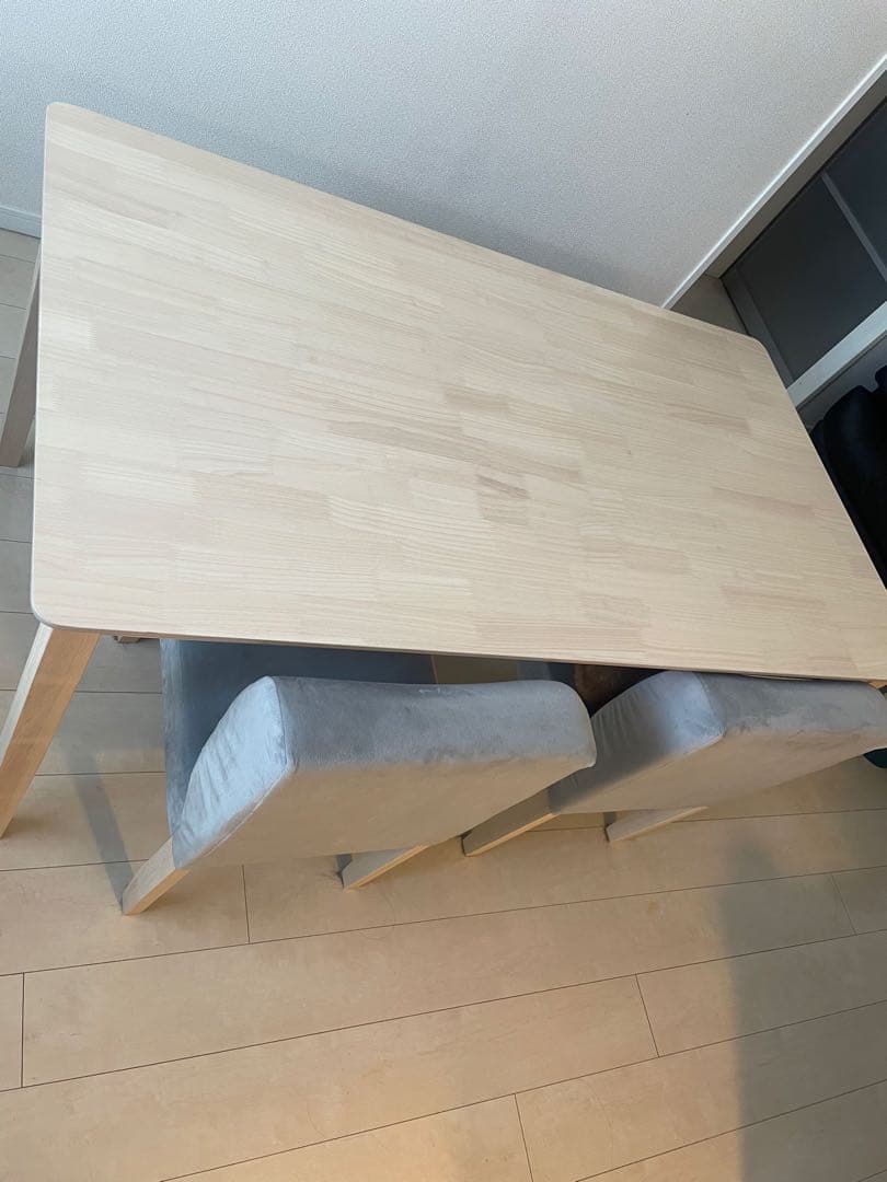 木製ダイニングテーブル 4人掛け グレー椅子付き