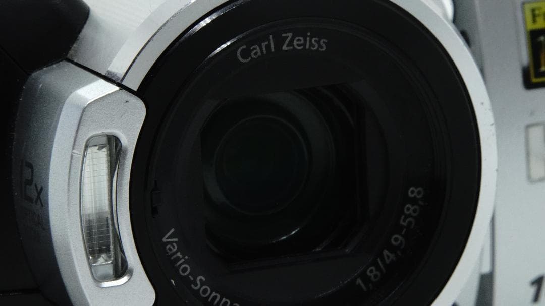 【W2005】 SONY Handycam HDR-SR11 ソニー