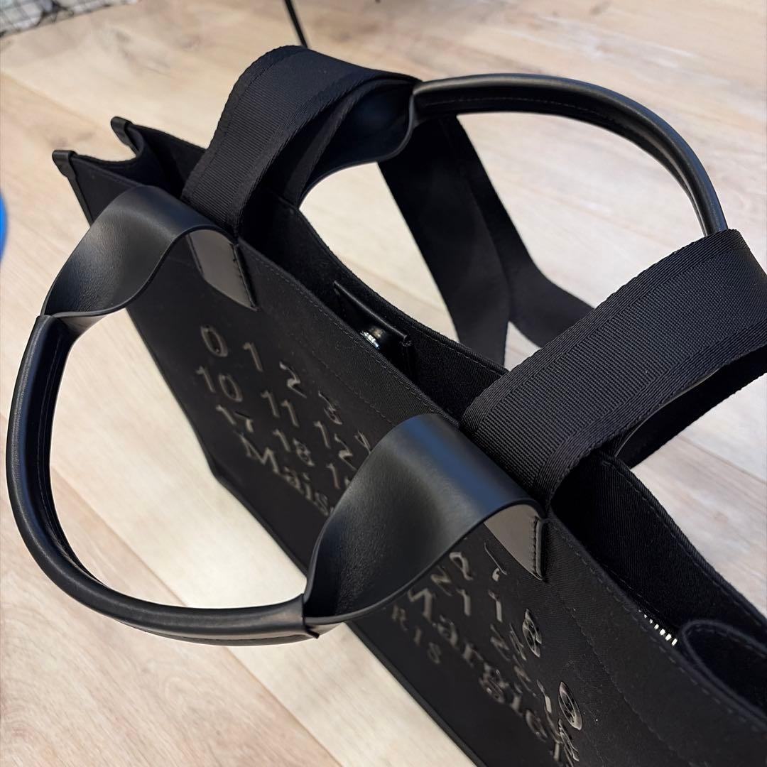 イ*グ様 Maison Margiela ブラックショルダーバッグ カレンダー