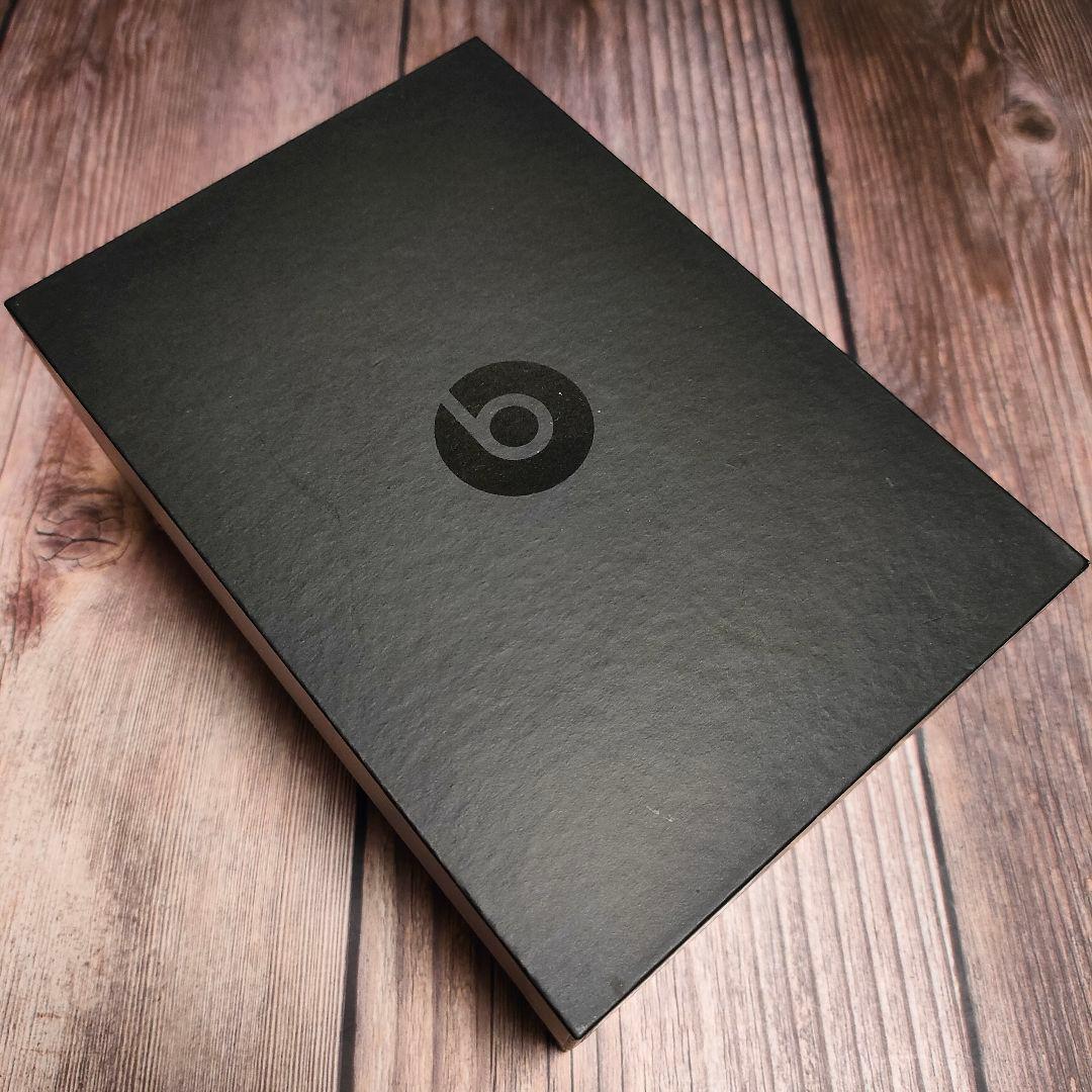 Beats Solo3 Wireless 美品 Beats Solo3 Wireless On-Ear Headphones, Apple W1 Chip, Satin Gold