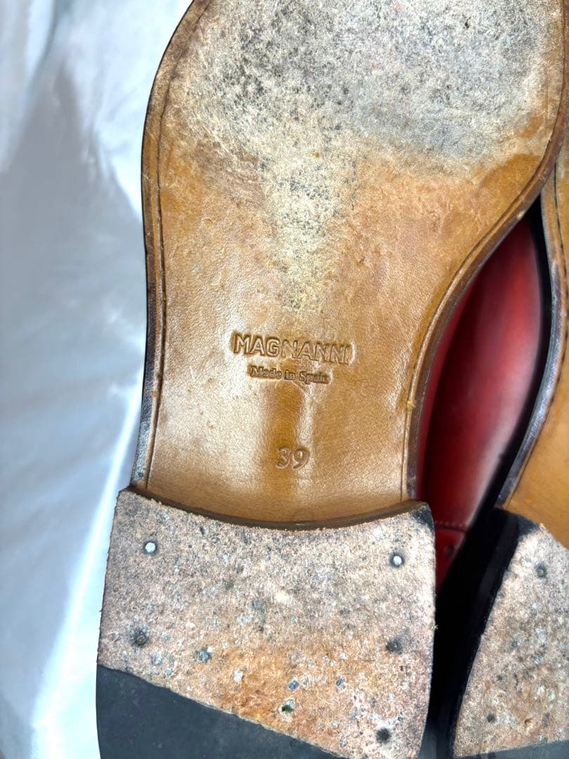 MAGNANNI マグナーニ　プレーントゥ　赤茶　EU39(25相当)