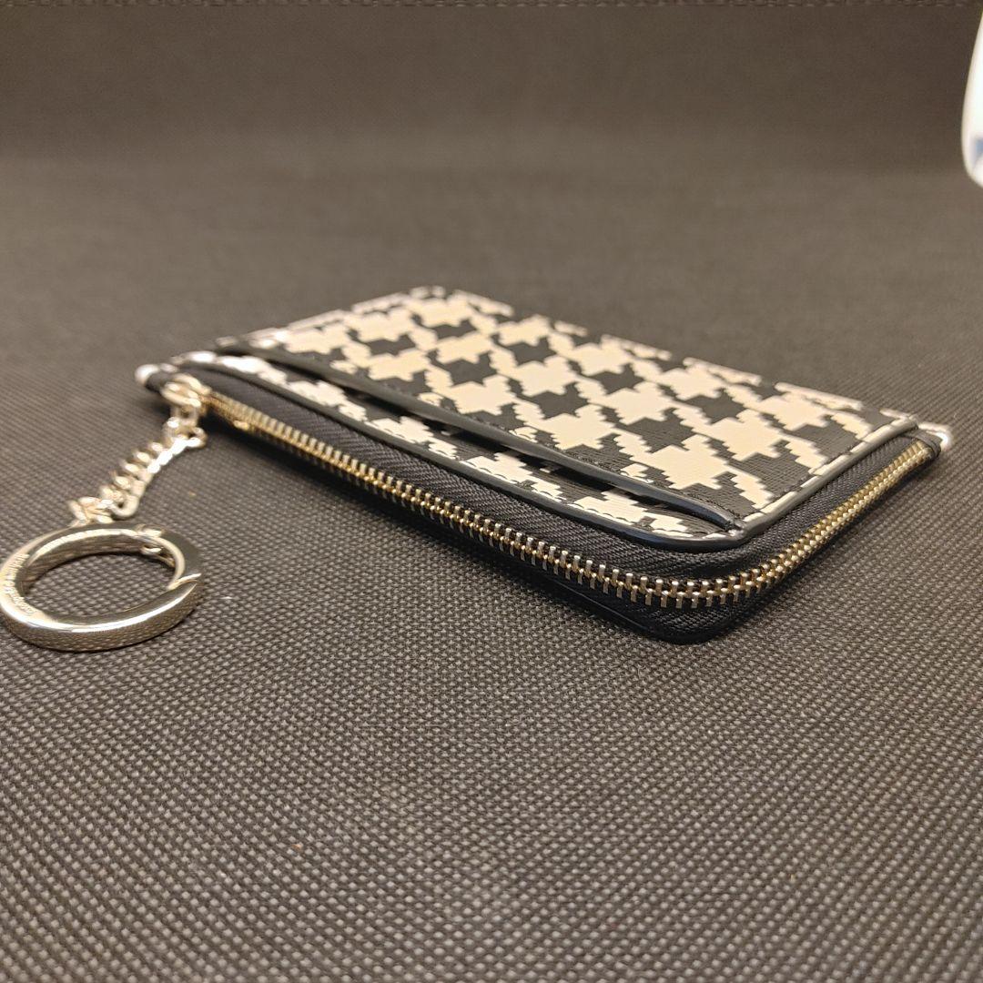 【新品】kate spade　ケイトスペード　ケース　ラウンドファスナー