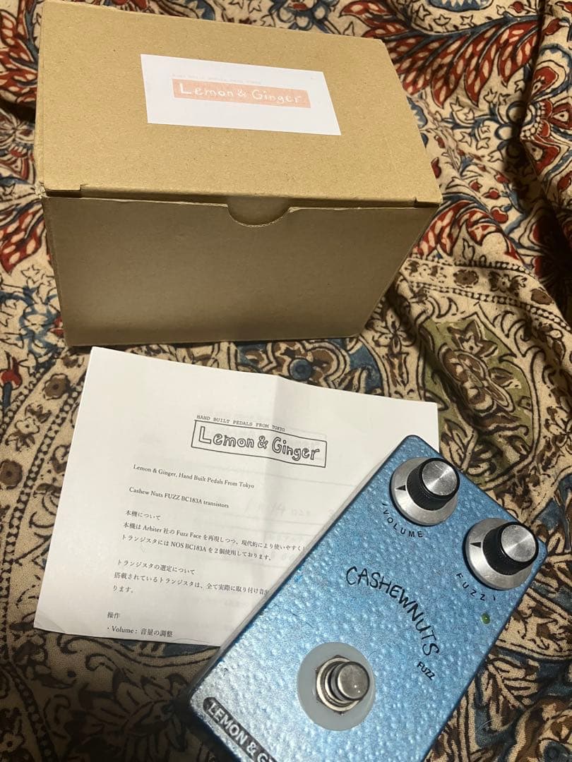 Lemon & Ginger Cashew Nuts FUZZ エフェクター