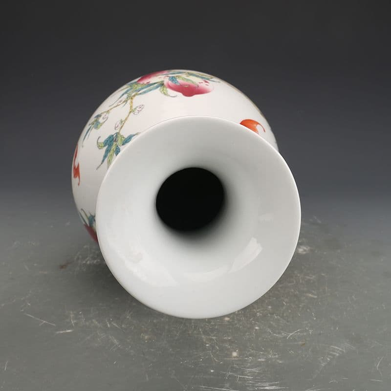 清乾隆粉彩福寿九桃紋オリーブ瓶 景徳鎮 陶磁器 装飾品 現代工芸品 美術品 置物