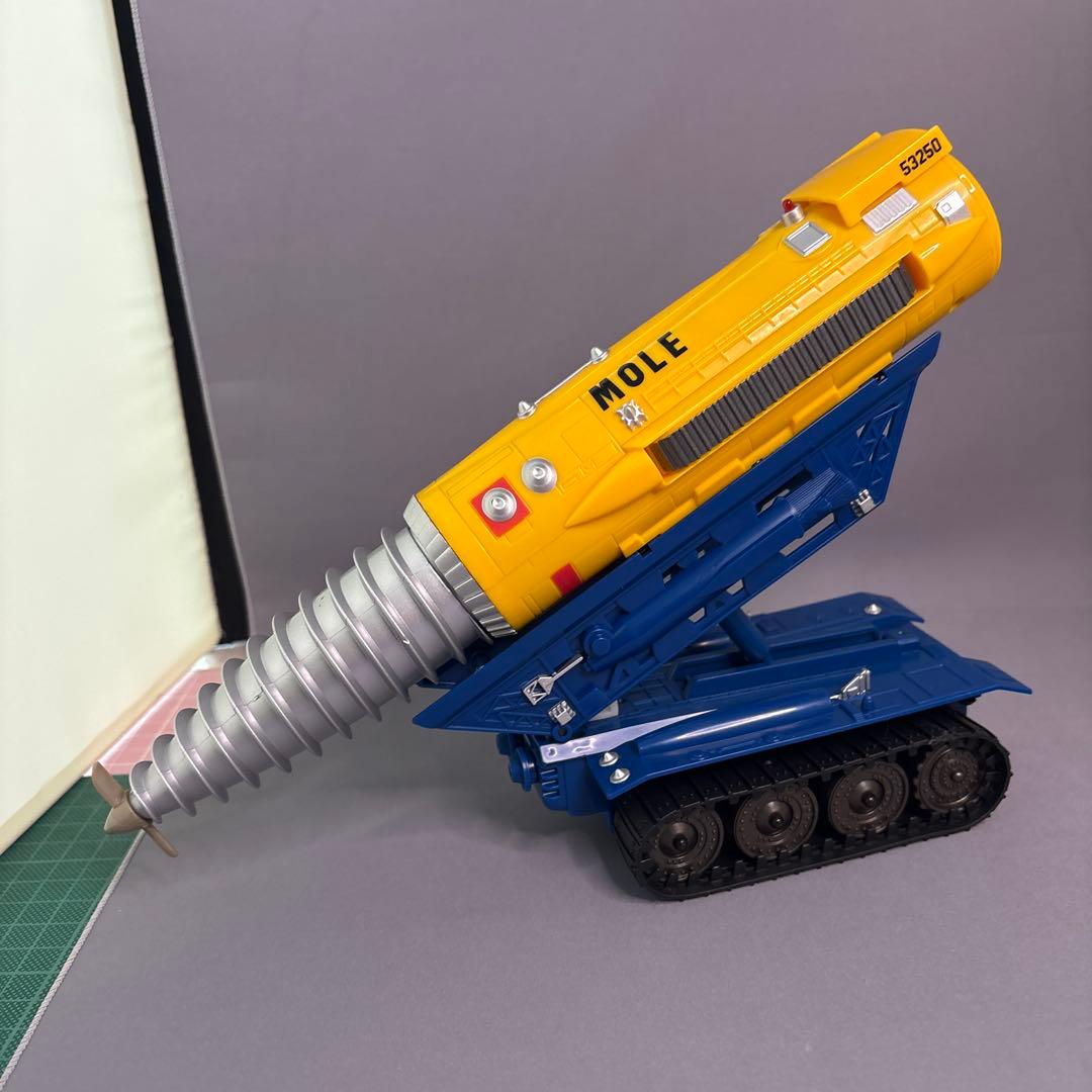 タカラ　サンダーバード　ラジコン　ジェットモグラ