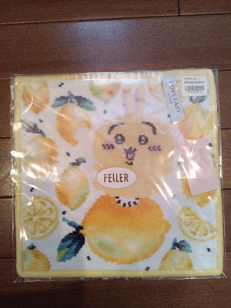 ぷ*ん様 FEILER ちいかわフルーツデザイン タオルハンカチセット