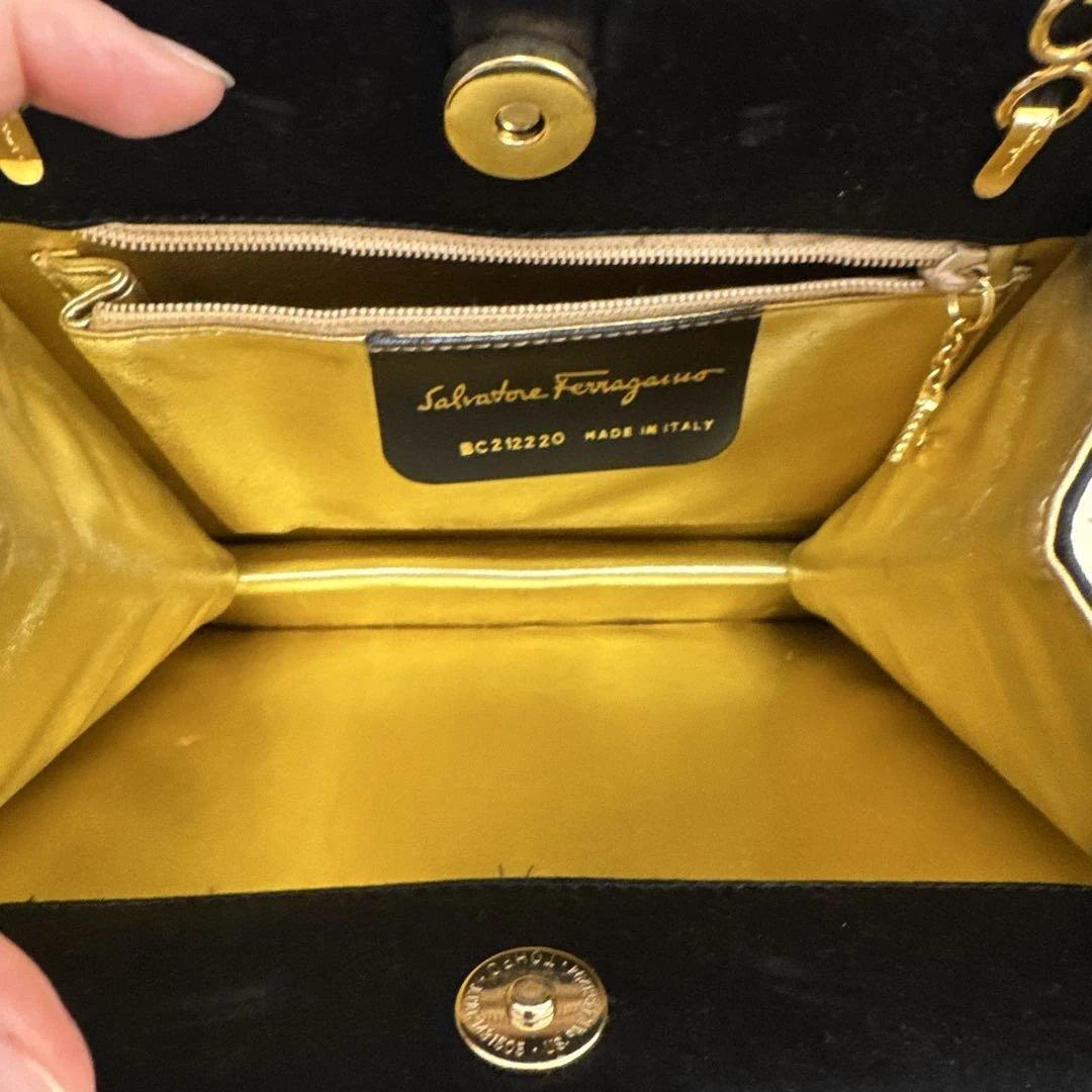 フェラガモ　パーティーバッグ　チェーンバッグ　ショルダーバッグ 正規品