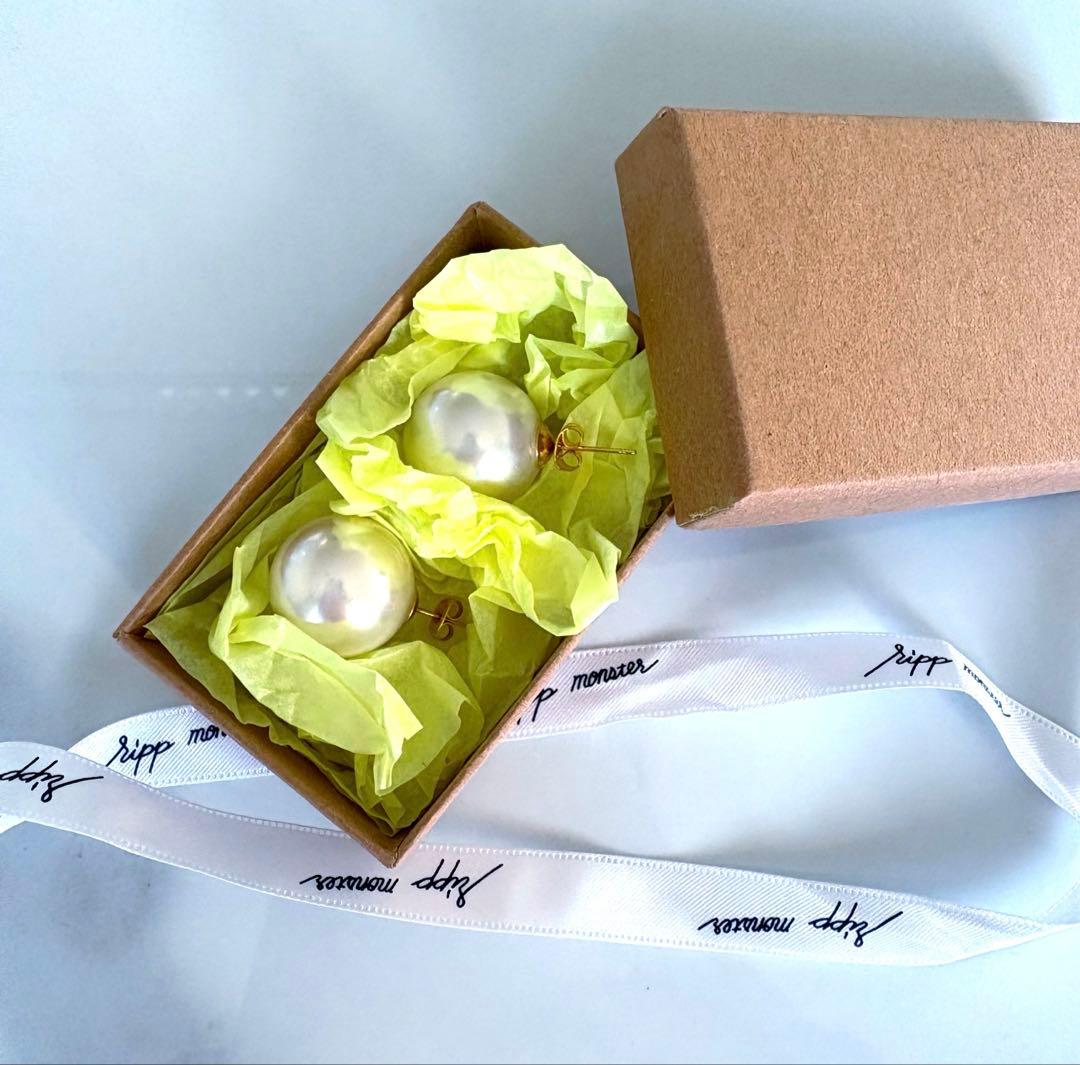 rippmonster♡雫パール 2cm ピアス - メルカリ