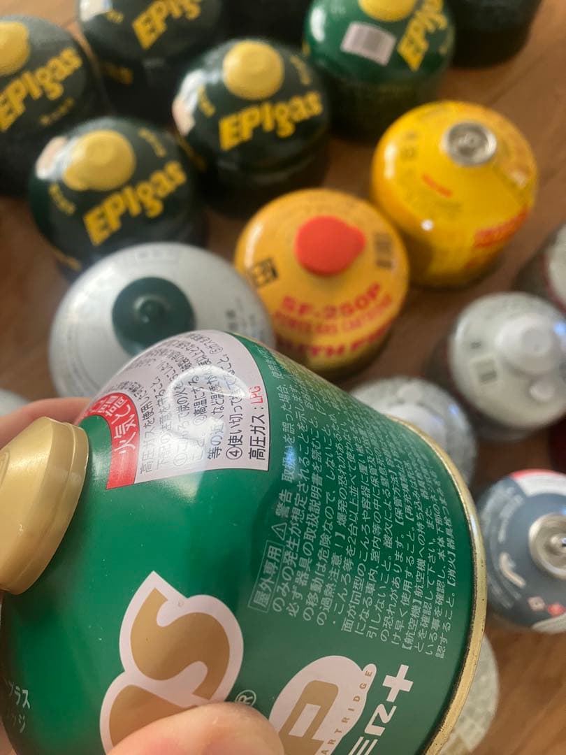 キャンピングガス缶　26缶　未使用など様々