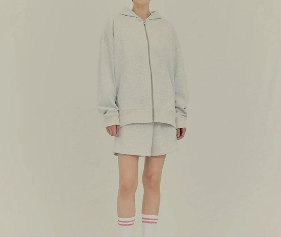 岩田剛典 GOD ONLY KNOWS パーカー - メルカリ