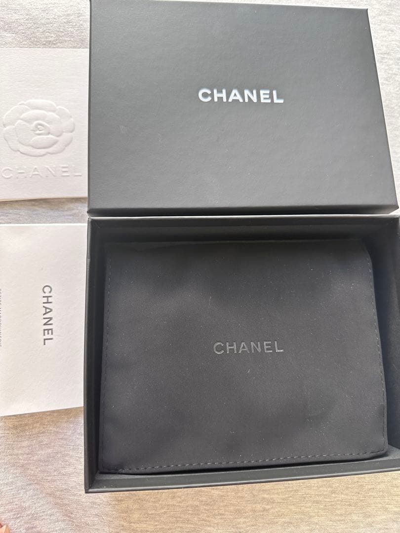 【希少】シャネル　キャビアスキンケース