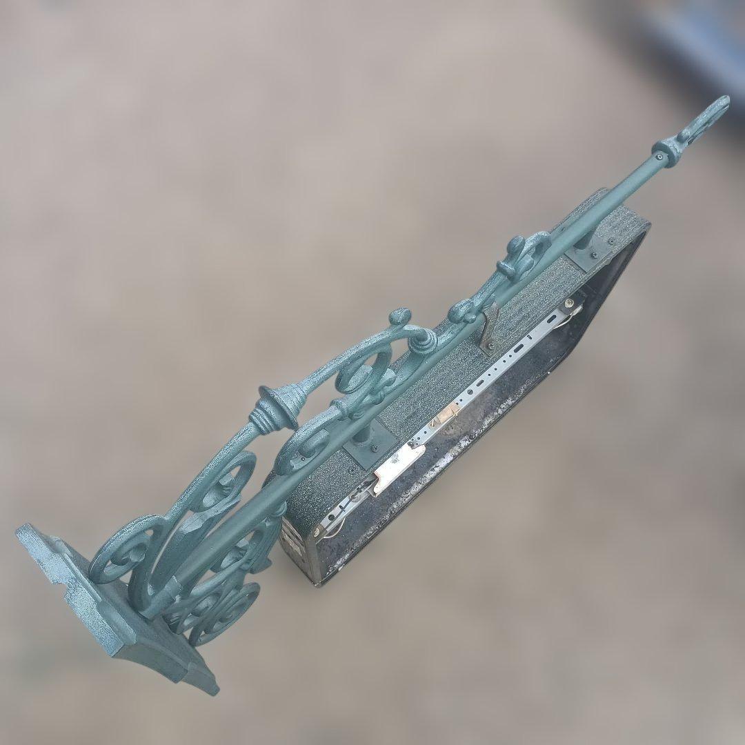 5135）アンティーク風 突き出し看板・看板 アルミ製（ブロンズ風仕上げ））