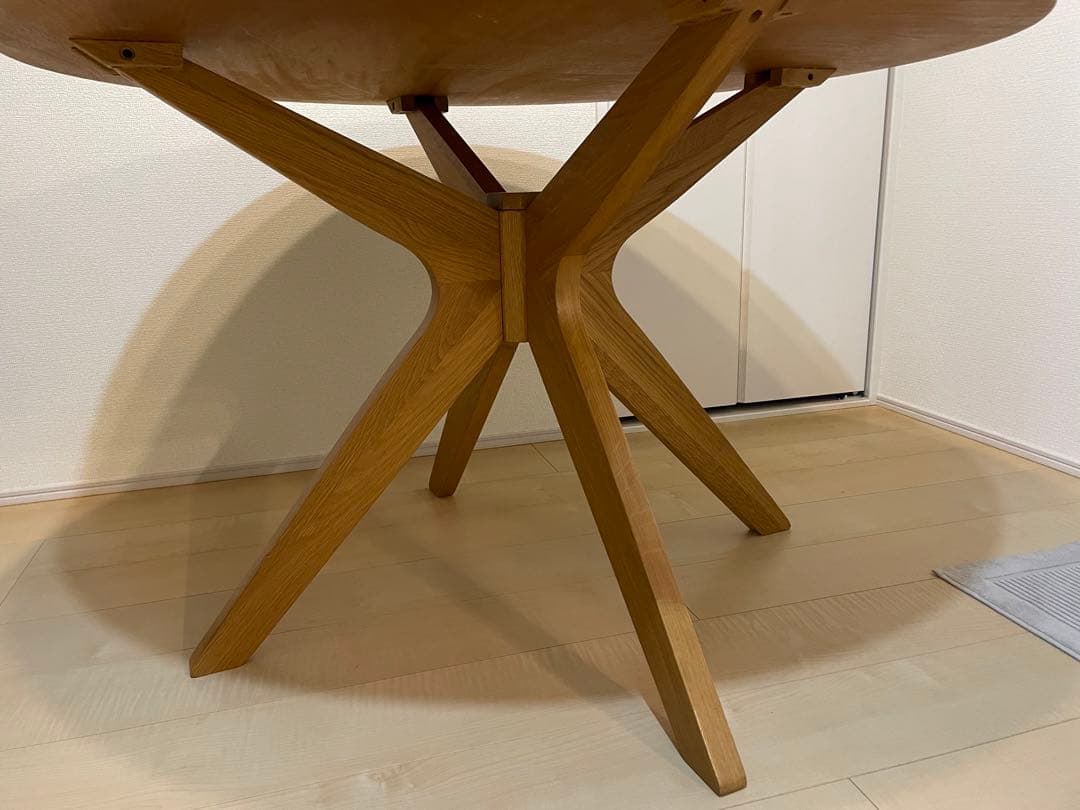 【直接引取り】ダイニングテーブル　丸テーブル　直径110cm