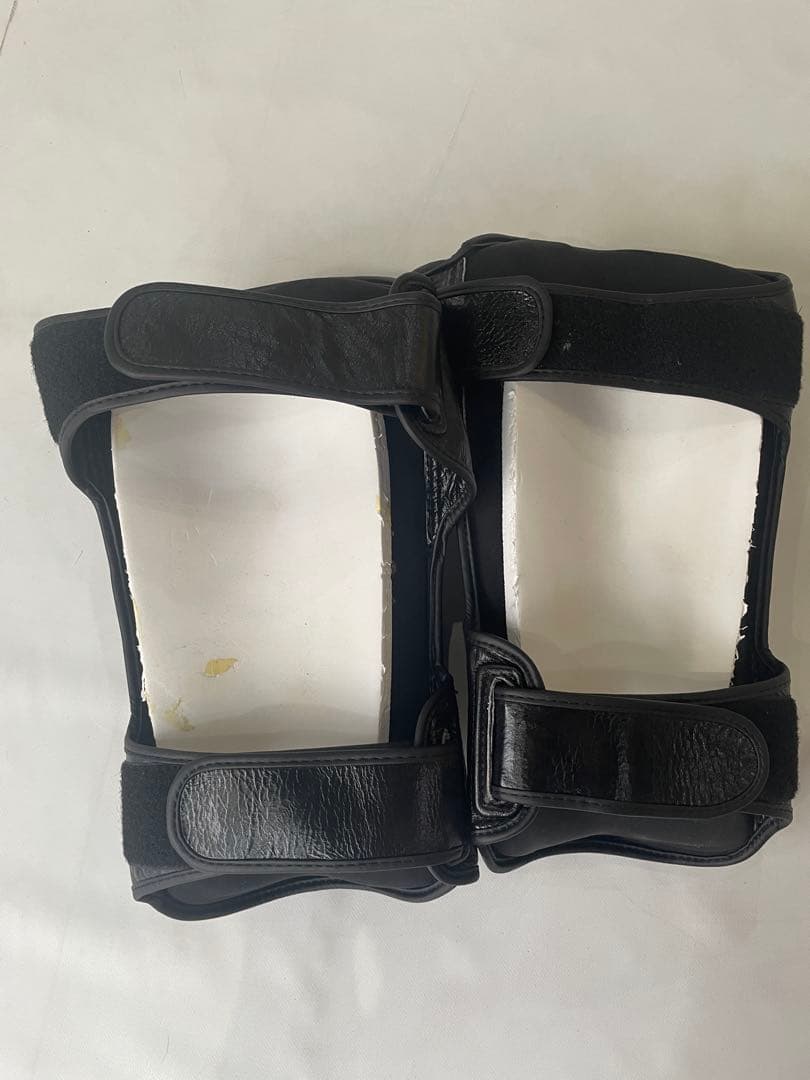 GRIT ブラック シンガード フリーサイズ カーフキックミット GRIT