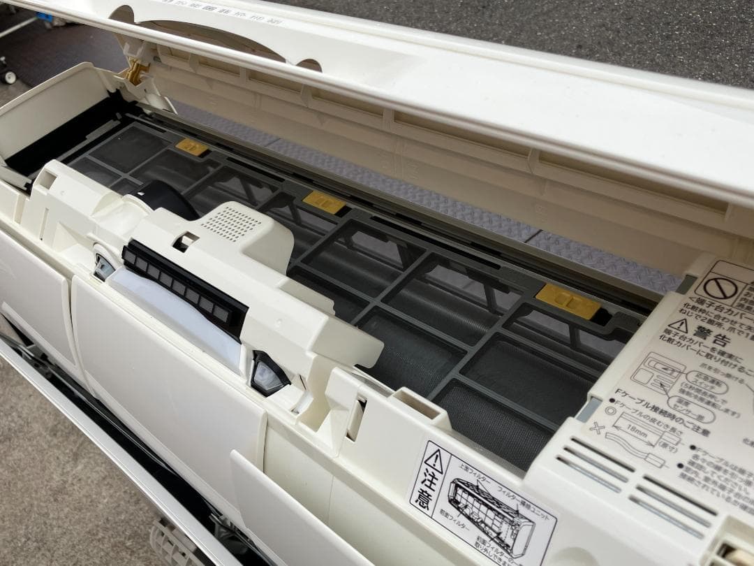 愛知岐阜/送料込☆日立 5.6kWエアコン RAS-X56J2 18畳 20年製