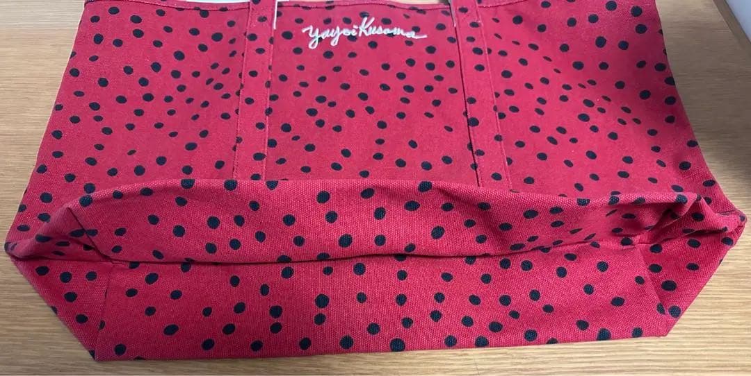 【レア　草間弥生×UNIQLO コラボ　大容量トートバック】