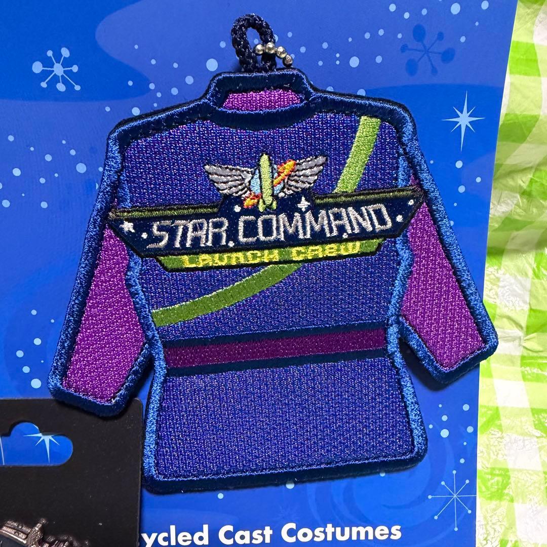 バズライトイヤーのアストロブラスター　ワッペンバッジ　2種　新品未使用