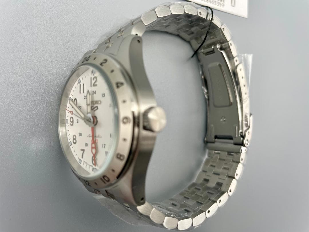 時計 SEIKO 5 Sports Field series SBSC009