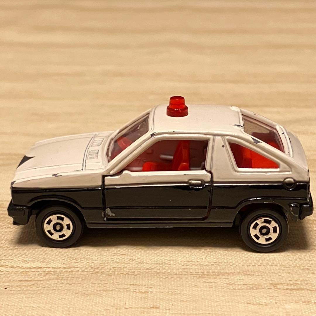 トミカ スズキ セルボ パトカー No.75 1/52