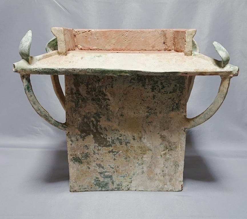 東漢時代　出土品　緑釉銀化楼閣 彩文土器 高さ31.8㎝　（B）