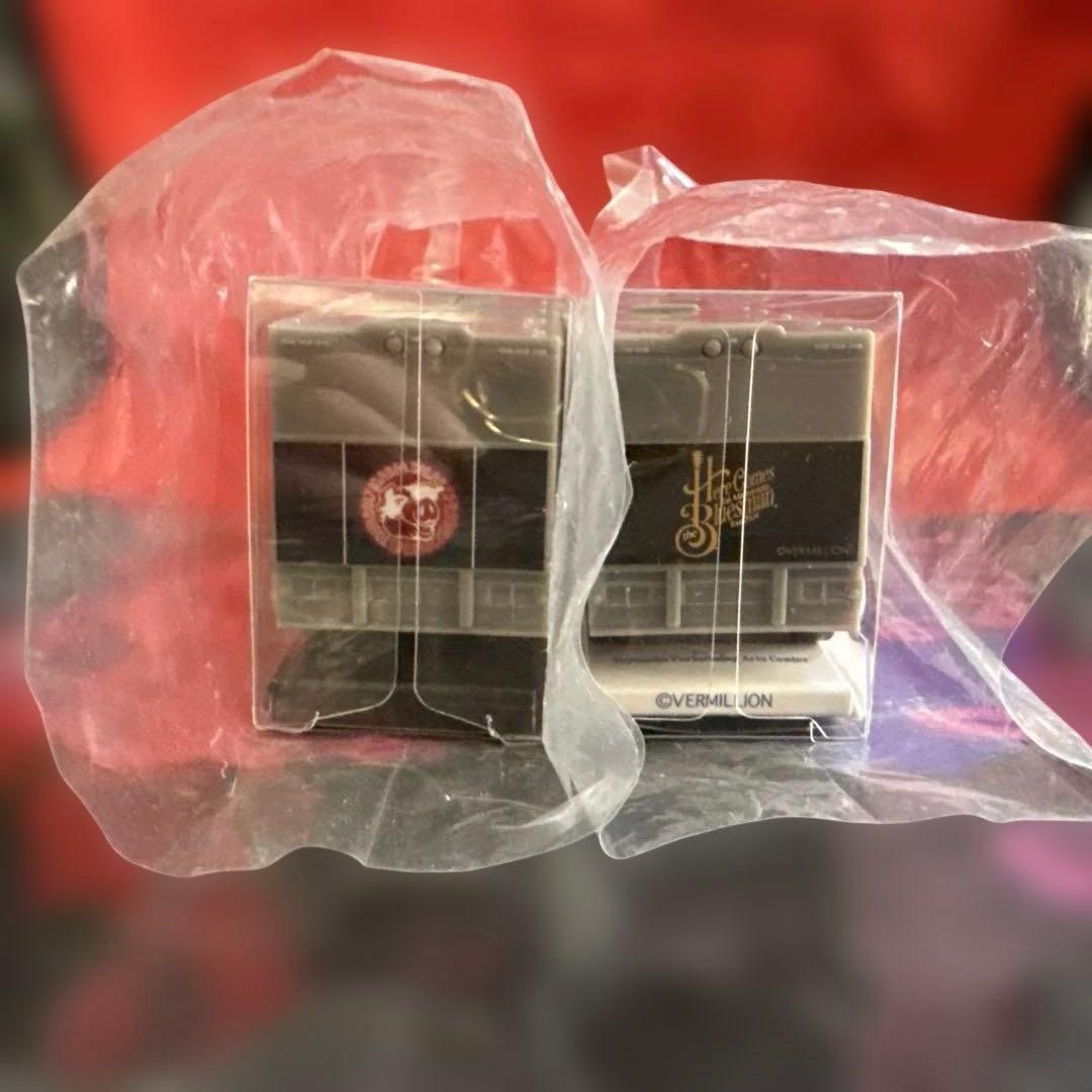 B'z 松本孝弘 稲葉浩志 ツアートラック2台 - メルカリ