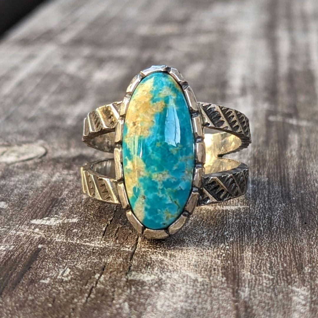 ハンドメイドのターコイズリング インディアンジュエリー風