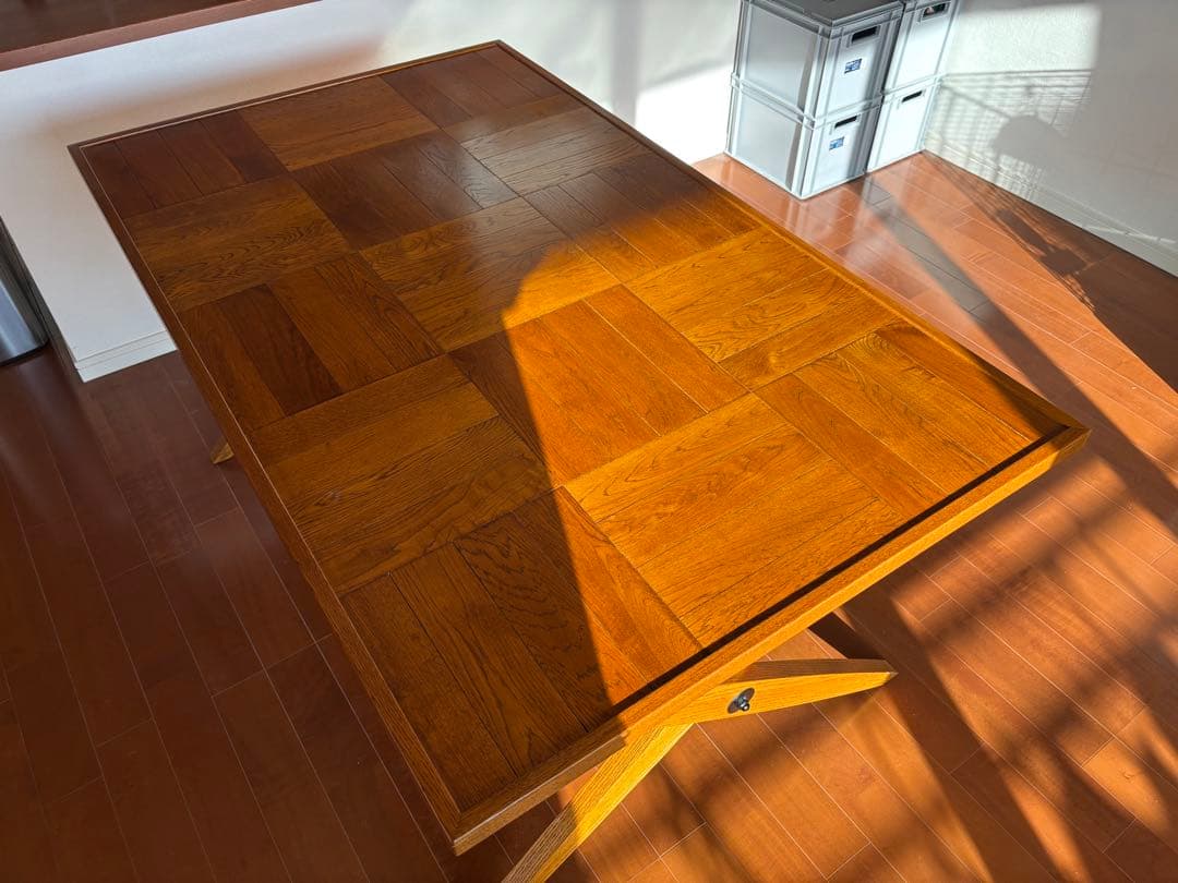 OPERATION B TABLE - L パシフィックファニチャーサービス