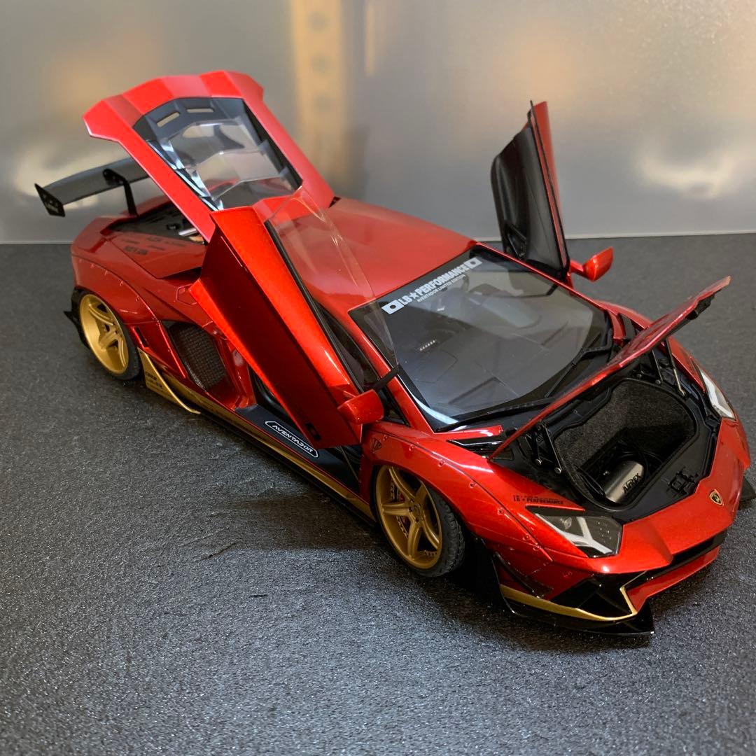 787 リバティーウォーク ランボルギーニ アヴェンタドール 1/18ミニカー
