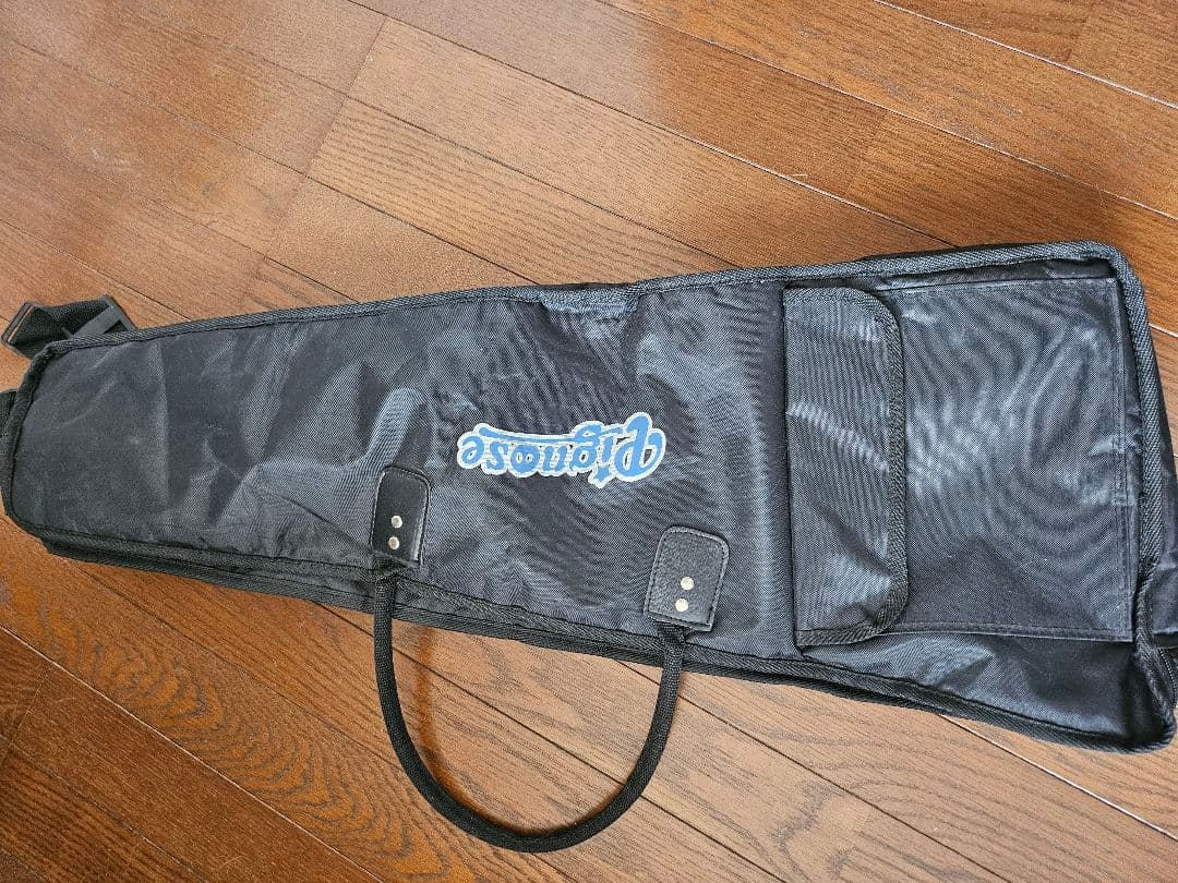 ピグノーズミニエレキギター ホワイト