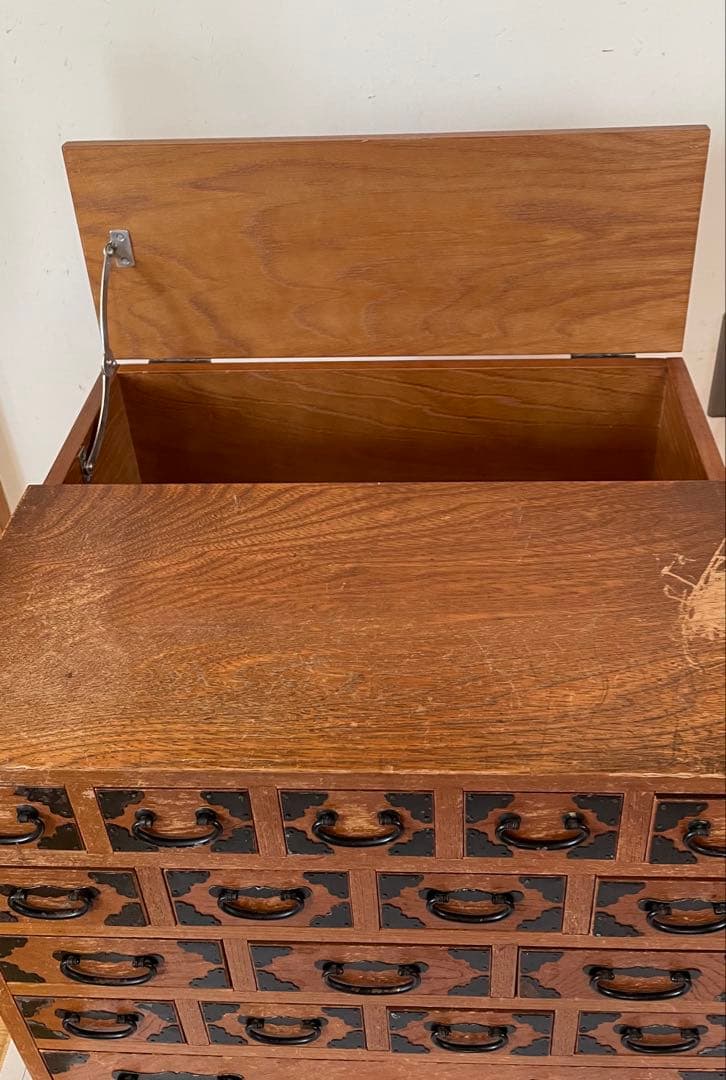 昭和レトロ 木製引き出し式箪笥 17個 薬入れ エコメルカリ便お願い致します